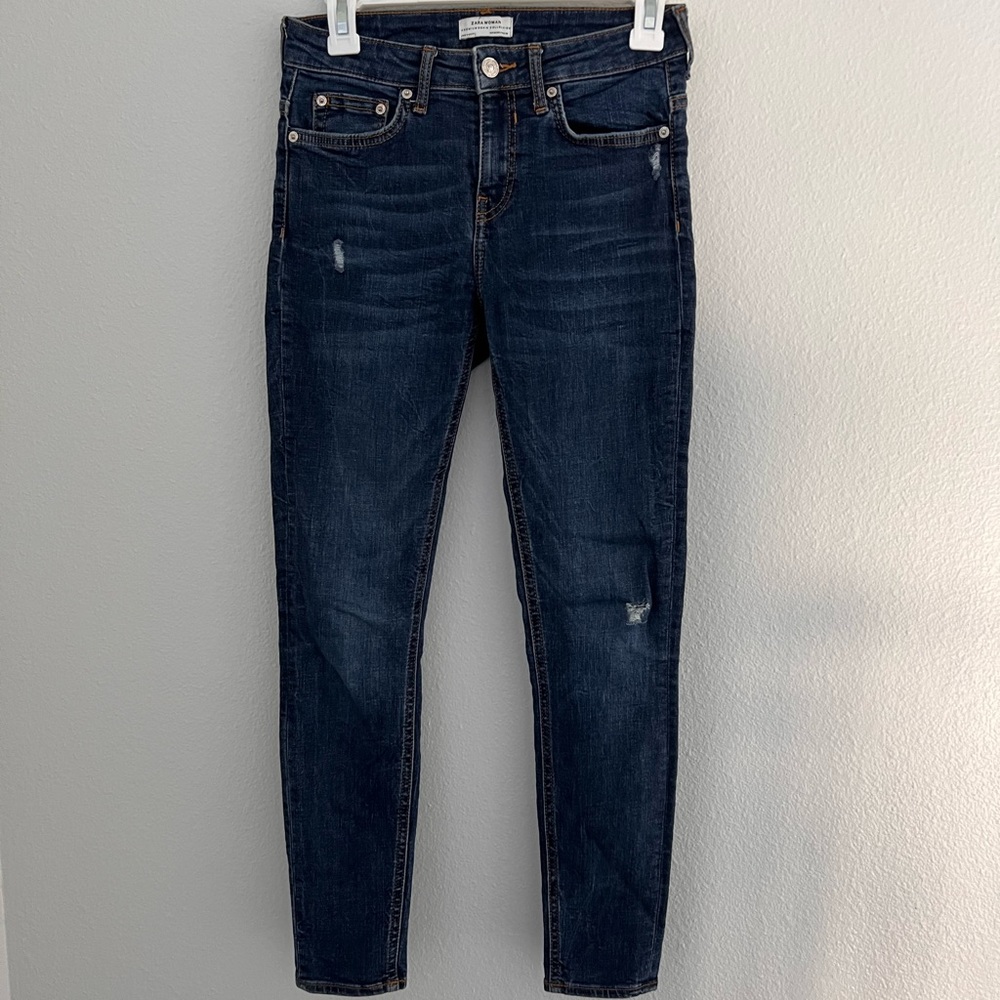 Zara Woman Dark Wash Distressed Skinny Jeans Size 4
